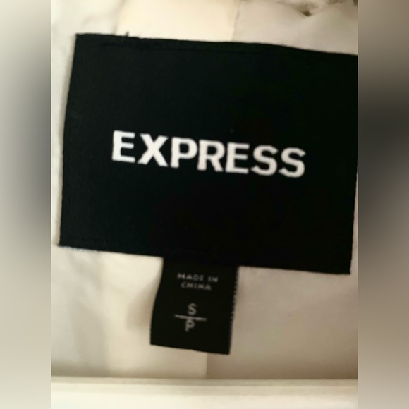 EXPRESS Faux Fur White Open Lined Dress Coat - Picture 4 of 4